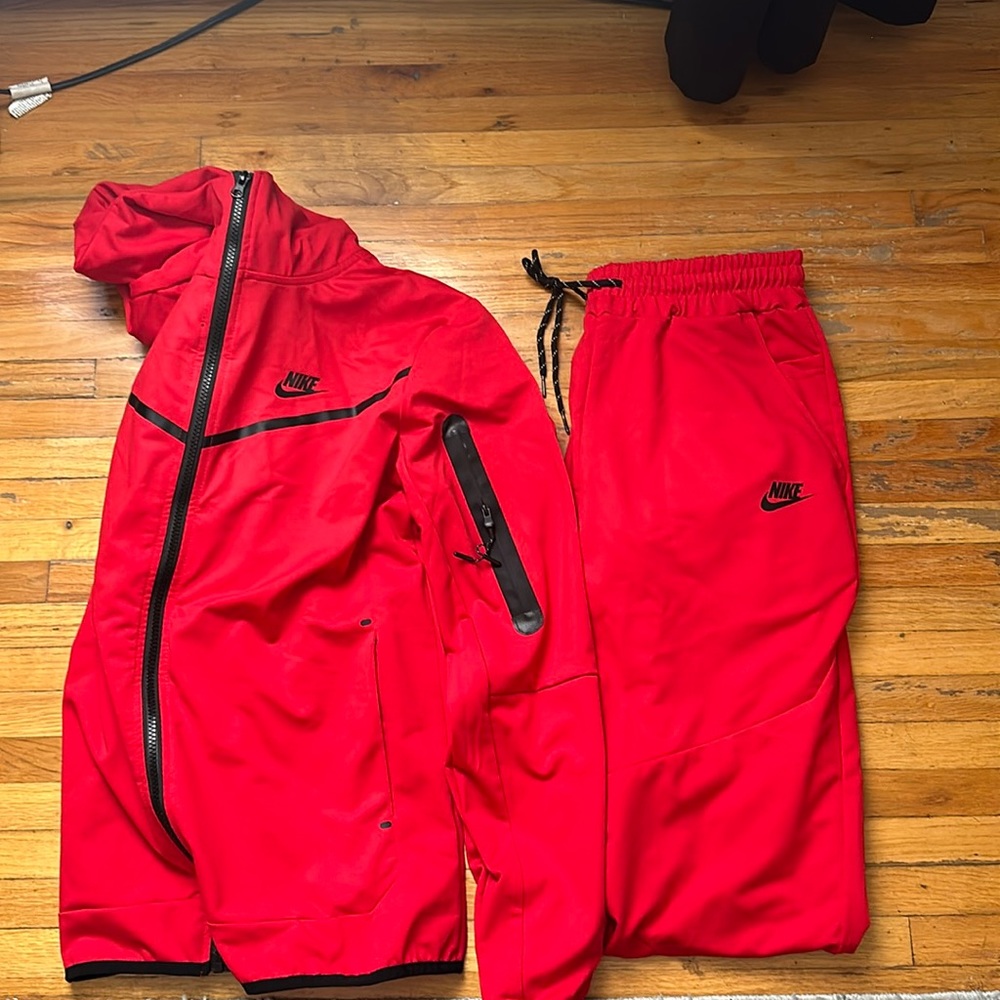 Red Nike Tech Fleece